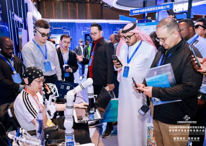 One Person Company dengan AI dan Perkembangan Teknologi Robotika dalam Bisnis Digital